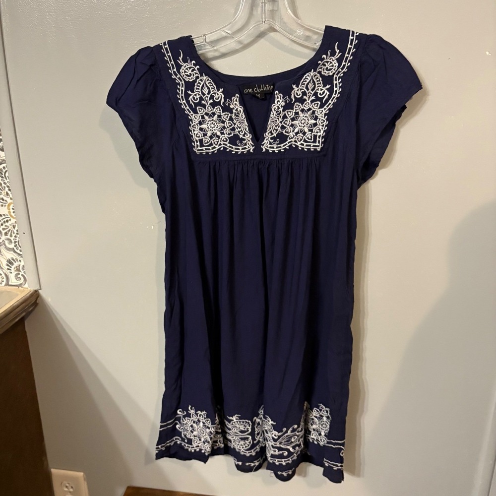 One Clothing Embroidered‎ Navy Blue Casual Summer Dress (Women's Medium)